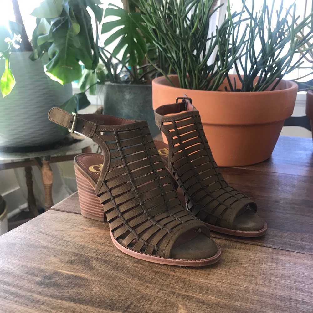 Gianni Bini olive sandals